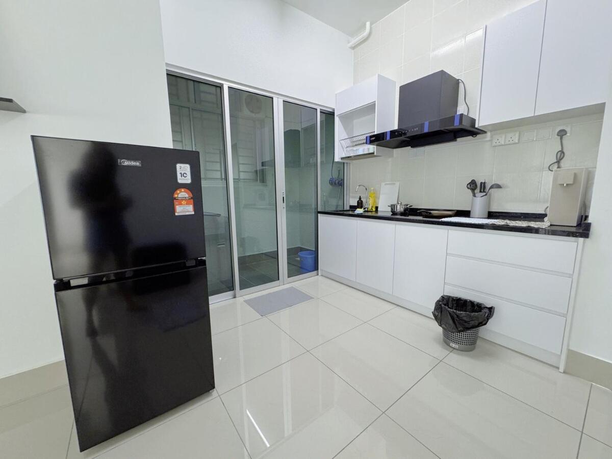 Pangsapuri New Minimalist Cozy 3r3b Sgbesi - 6 Pax *